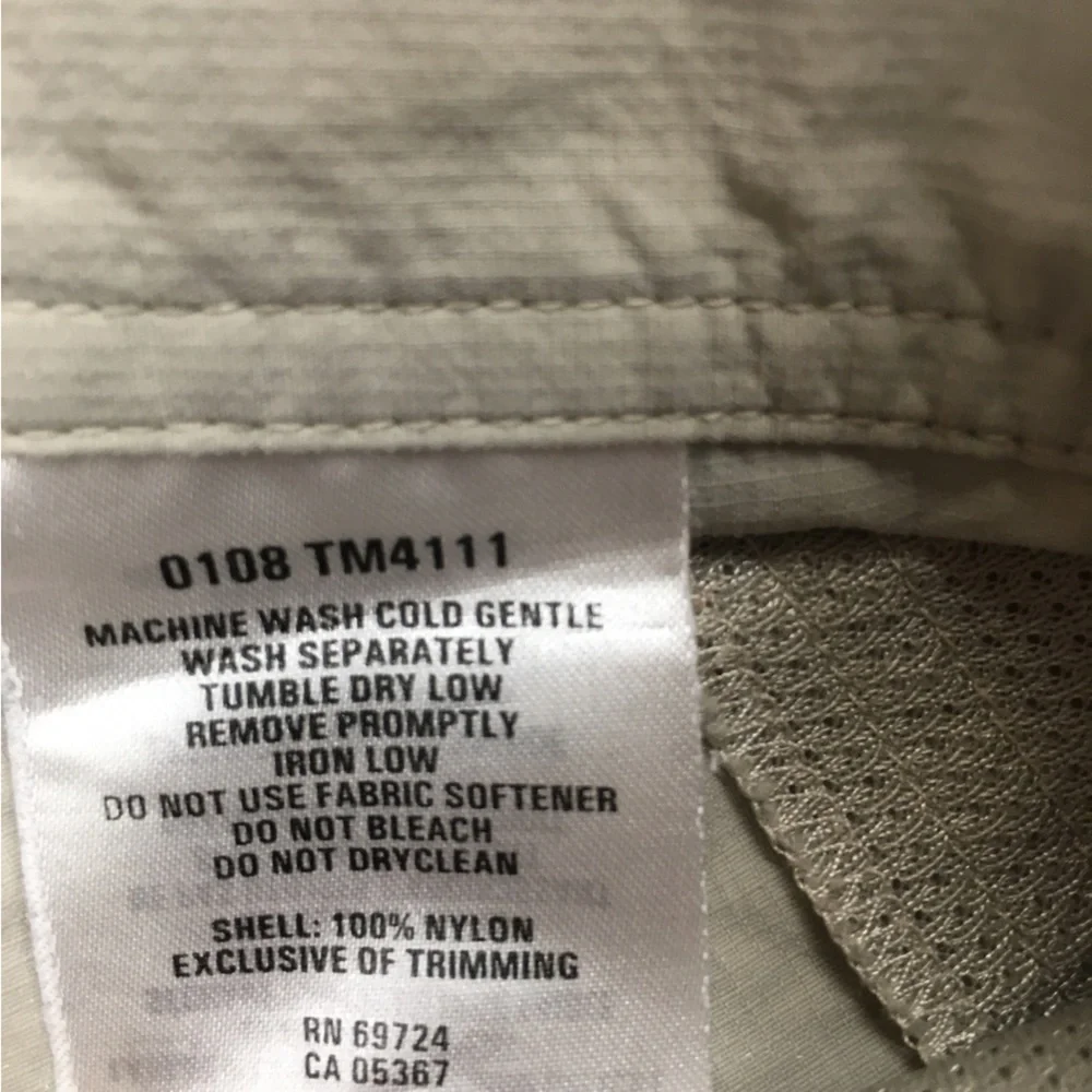 Columbia Titanium Omni Dry Cargo Shorts Medium Tan Packable Outdoors Hiking